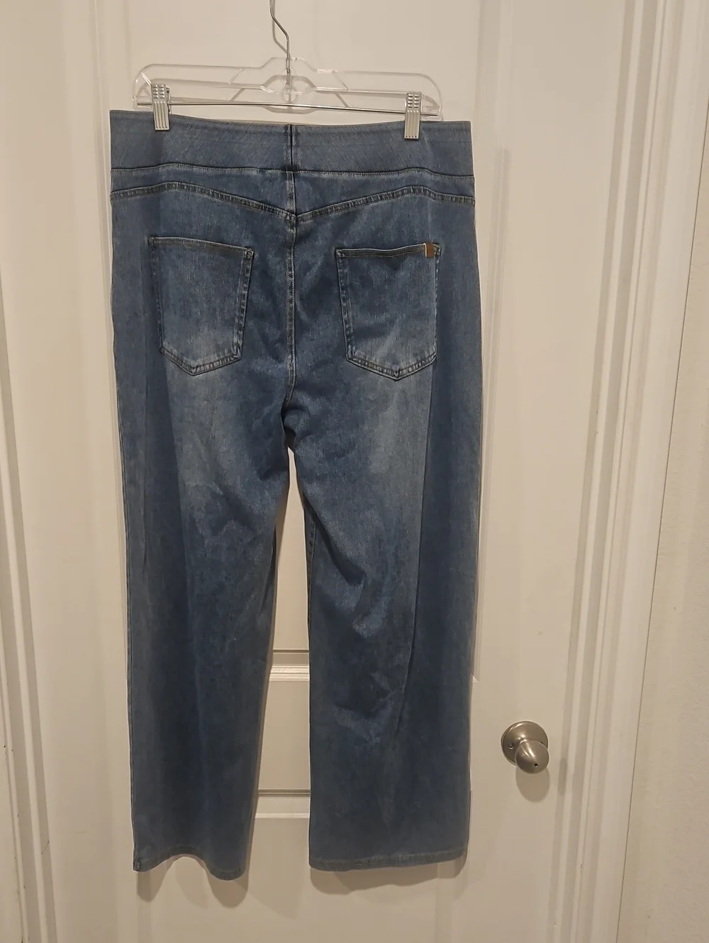 High-Waisted Wide Leg Jeans in Light Denim Blue XL Petite - Picture 4 of 10